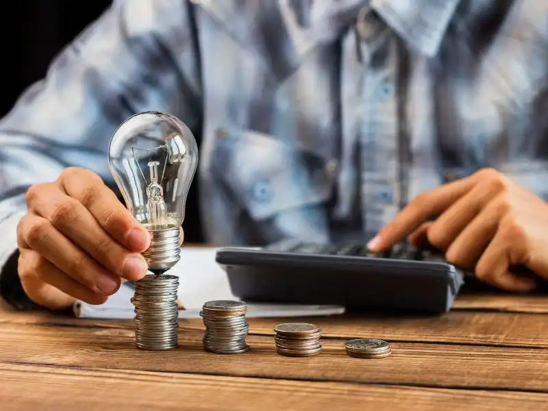 Imagem de capa: Economia na Conta de Luz: Como a Automação Residencial Reduz Seu Gasto de Energia